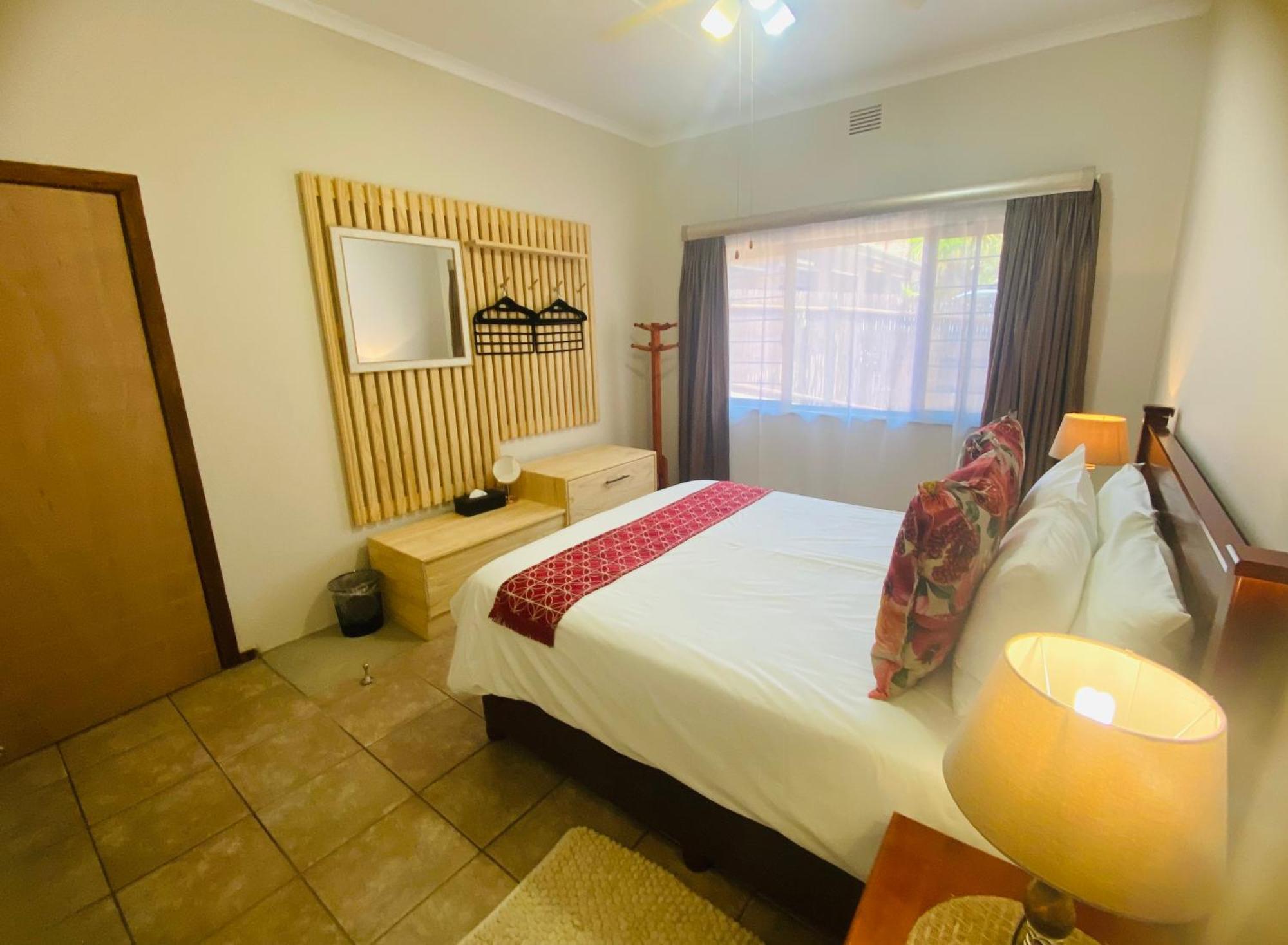 Little Eden St Lucia Apartment Room photo